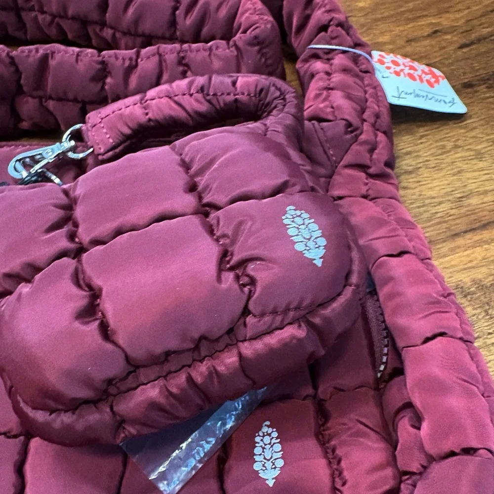 ♥️💖 LAST CHANCE🛑 FP MOVEMENT 2 Quilted Bags & Keychain NEW W/ TAGS Mahogany - Picture 2 of 9